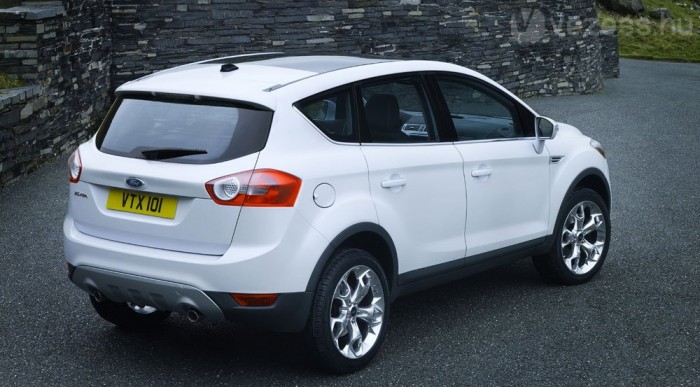 Külön is nyílik a hátsó üveg