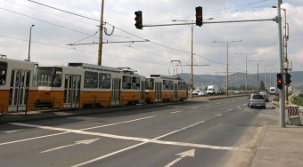 Lezárják az Árpád hidat