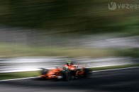 Alonso az élen, a Ferrari sehol sincs 56