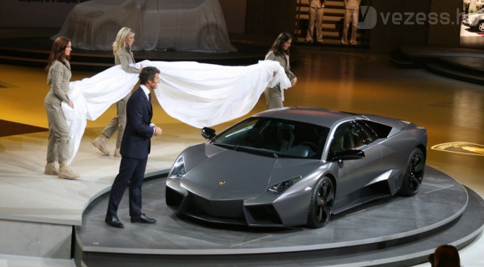 Meglesz az olcsó Volkswagen-kisautó! 8 | Vezess Három bombanővel, tud élni az elnök úr