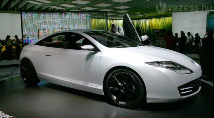 Laguna kupé - várjuk a szériamodellt