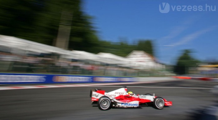 Bizonyít a McLaren? 8