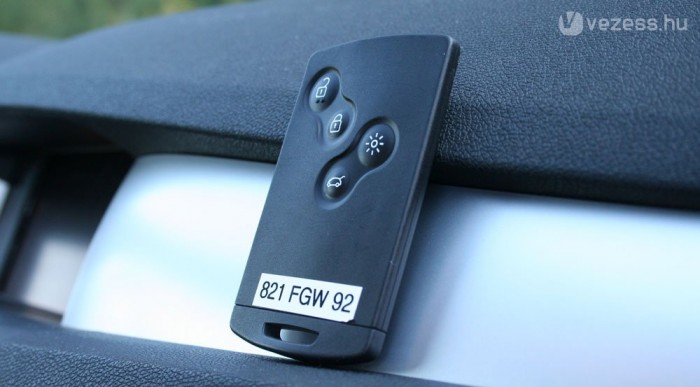 Kevesebb alkatrésszel megbízhatóbb a kártya