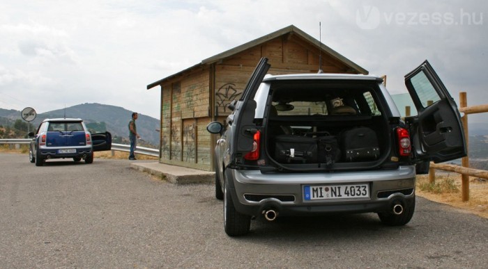 Vezettük: MINI Clubman 6 | Vezess Két bőrönd csak nehezen fér be