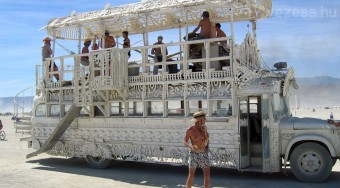 Busszal védekeznek a részegek ellen