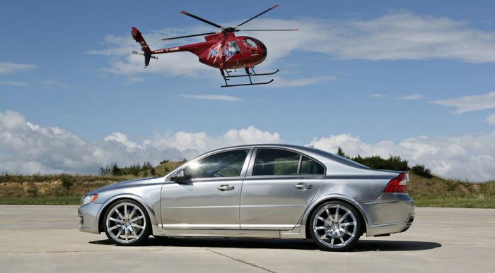 A festésen két hétig dolgoztak