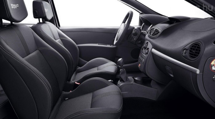 Versenyülés is rendelhető