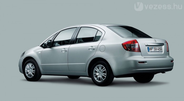 510 literes csomagtartóval