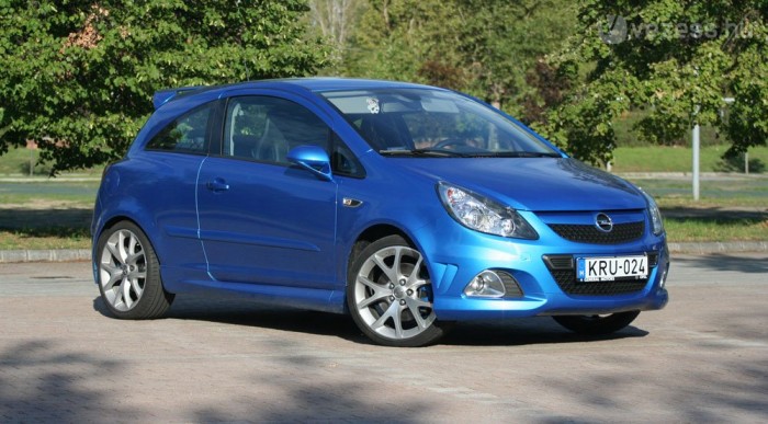 Versenypályán is megállja a helyét