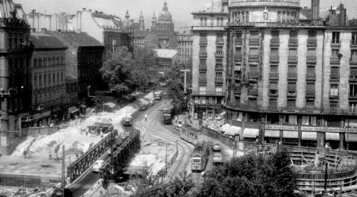 Egy ilyen építkezésbe belehalna a város