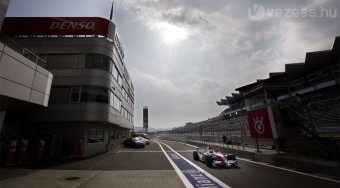 Nagy baleset lehet a japán pályán