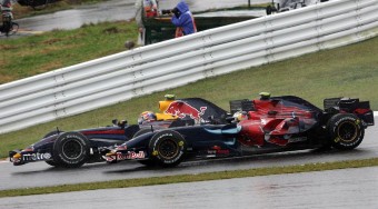 Vettel - dobogó helyett büntetés