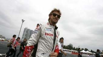 Button nem megy a McLarenhez