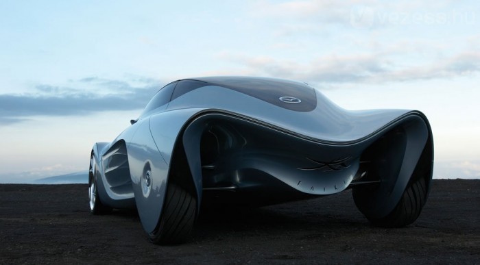 Áramló tanulmány a Mazdától 4 | Vezess Színtiszta áramlás