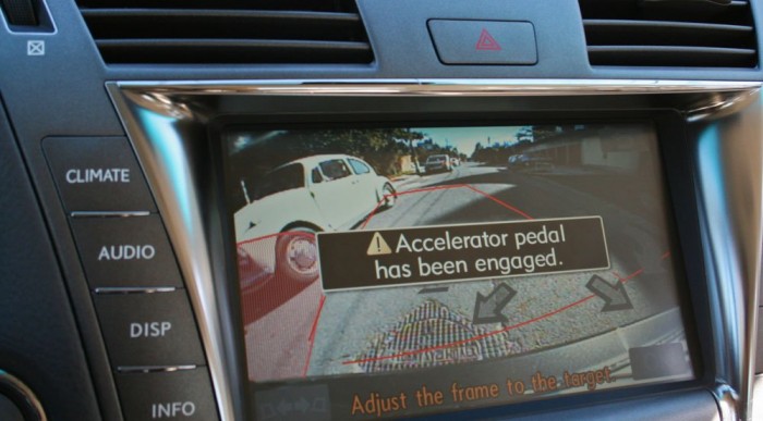 Maguktól parkolnak, de mégsem 10 | Vezess Átvettük az irányítást