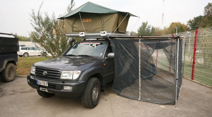 Szélvihar csapott le a kempingre