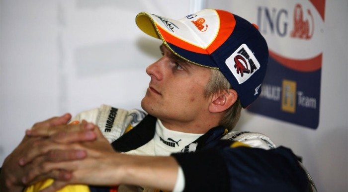 Kovalainen elverte a veterán Fisicót