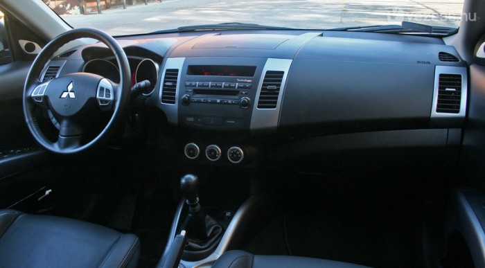 Semmi különös, de takaros a design