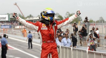 Massa kitúrta Alonsót