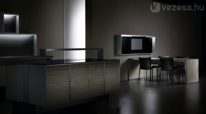 Hifi és LCD kijelző is van