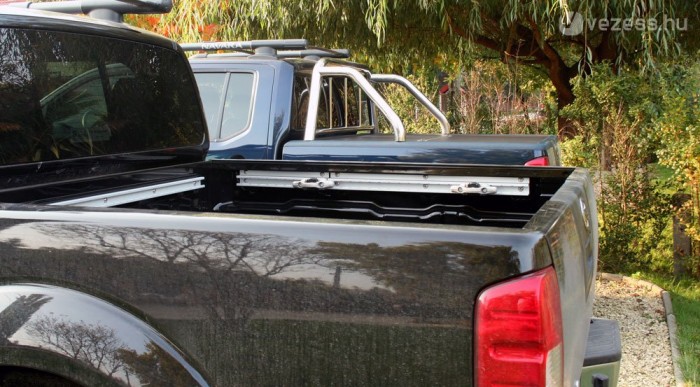 A fekete és az elefántszürke