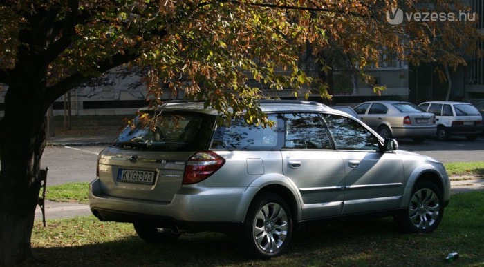 13,1 millióba kerül csurig extrákkal 