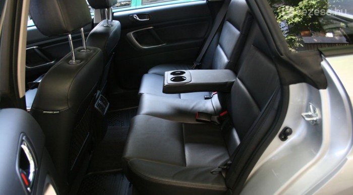 Hátul is olyan kényelmes, mint elöl