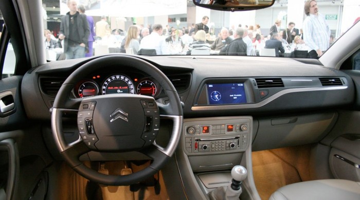 Testközelből: új Citroën C5 11