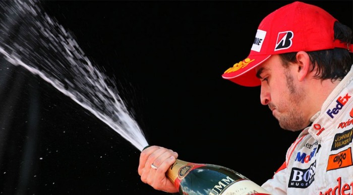 Ki löki ki Hamiltont? 7 | Vezess Rutinos bajnok, most hátrányban