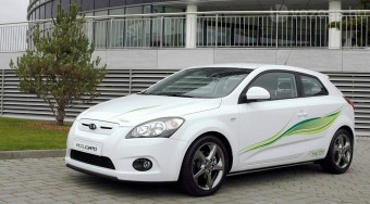 Jön a kisfogyasztású Kia cee'd