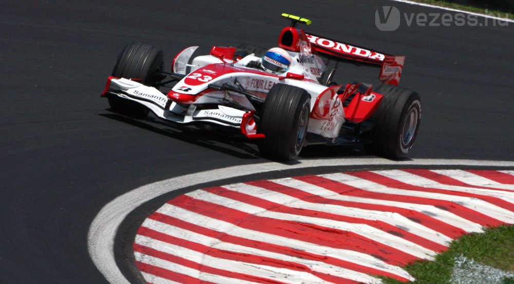 Räikkönen nyert és világbajnok 22