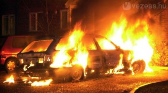 Felgyújtott autókra is fizet a casco?