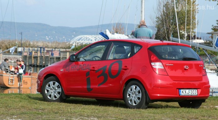 Beckhamné vagy Robbie Williams? 8 | Vezess Jó vétel, de nem ezzel a motorral