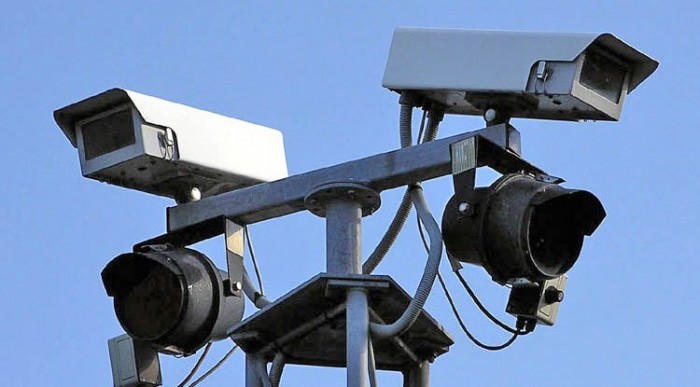 Kamera figyeli a sávokat