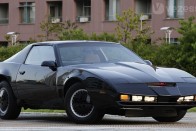 Újra támad a Knight Rider 13