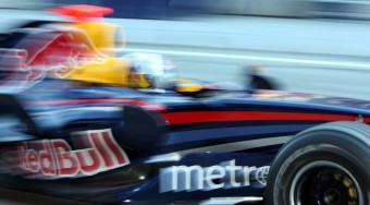 A Red Bull komolyan akarja Alonsót