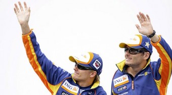 Alonso jön, repülnek a Renault-pilóták