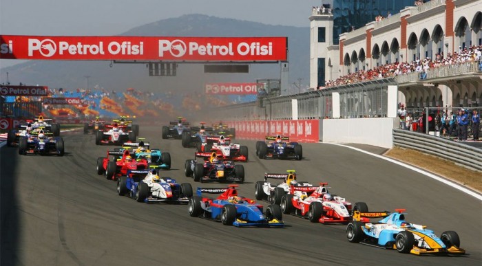 Hozzák vissza a slickeket! 6 | Vezess A GP2-ben is slickeket használnak