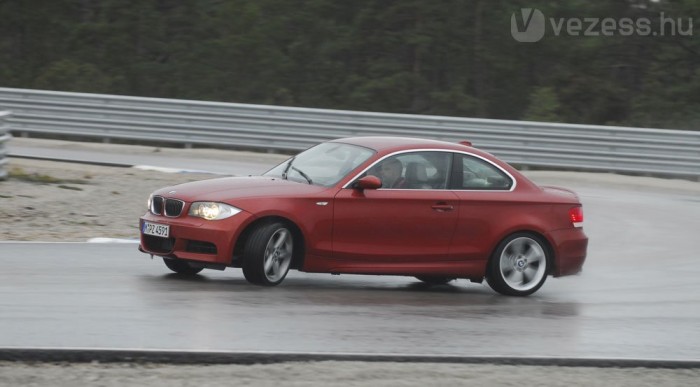 Könnyedén elmegy keresztbe