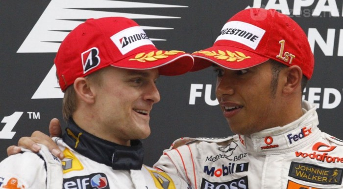 Hamilton csapattársa lehet