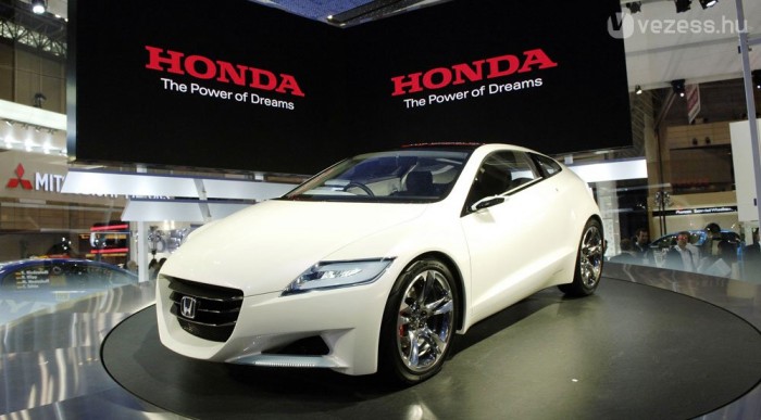 Két év múlva piacra léphet a hibrid sportautó, a Honda CR-Z