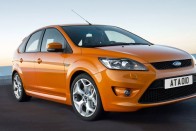 Új Ford Focus ST és kombi 24