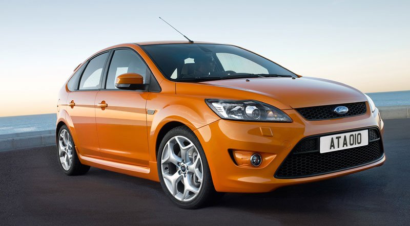 Új Ford Focus ST és kombi 11