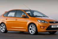 Új Ford Focus ST és kombi 25