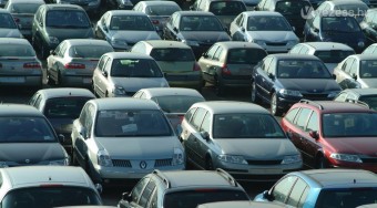 Karácsony előtt autót vett a magyar