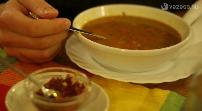 Jóllakni egy 500-asból 12 | Vezess Nagy vétel a bableves 490-ért