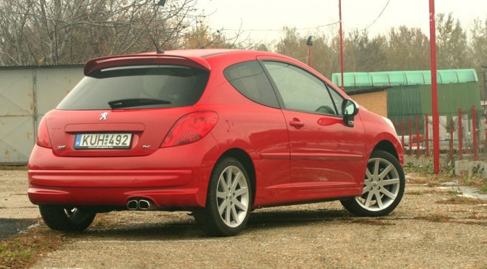 Jól viseli Budapest útjait is