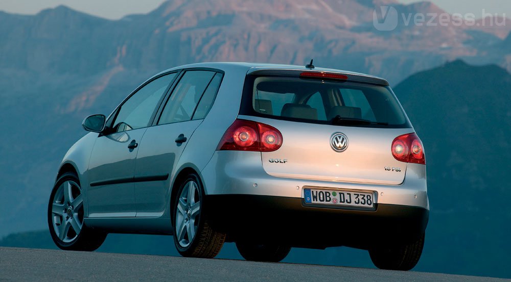 A Volkswagen vezet, de a Golf csak 2.