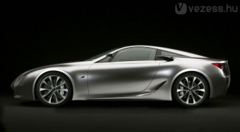 Sportmodellekkel erősít a Toyota