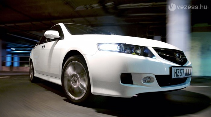 Az autóeladás csúnya átverés 10 | Vezess Japán szokás: magasságállítás csak a vezetőnek